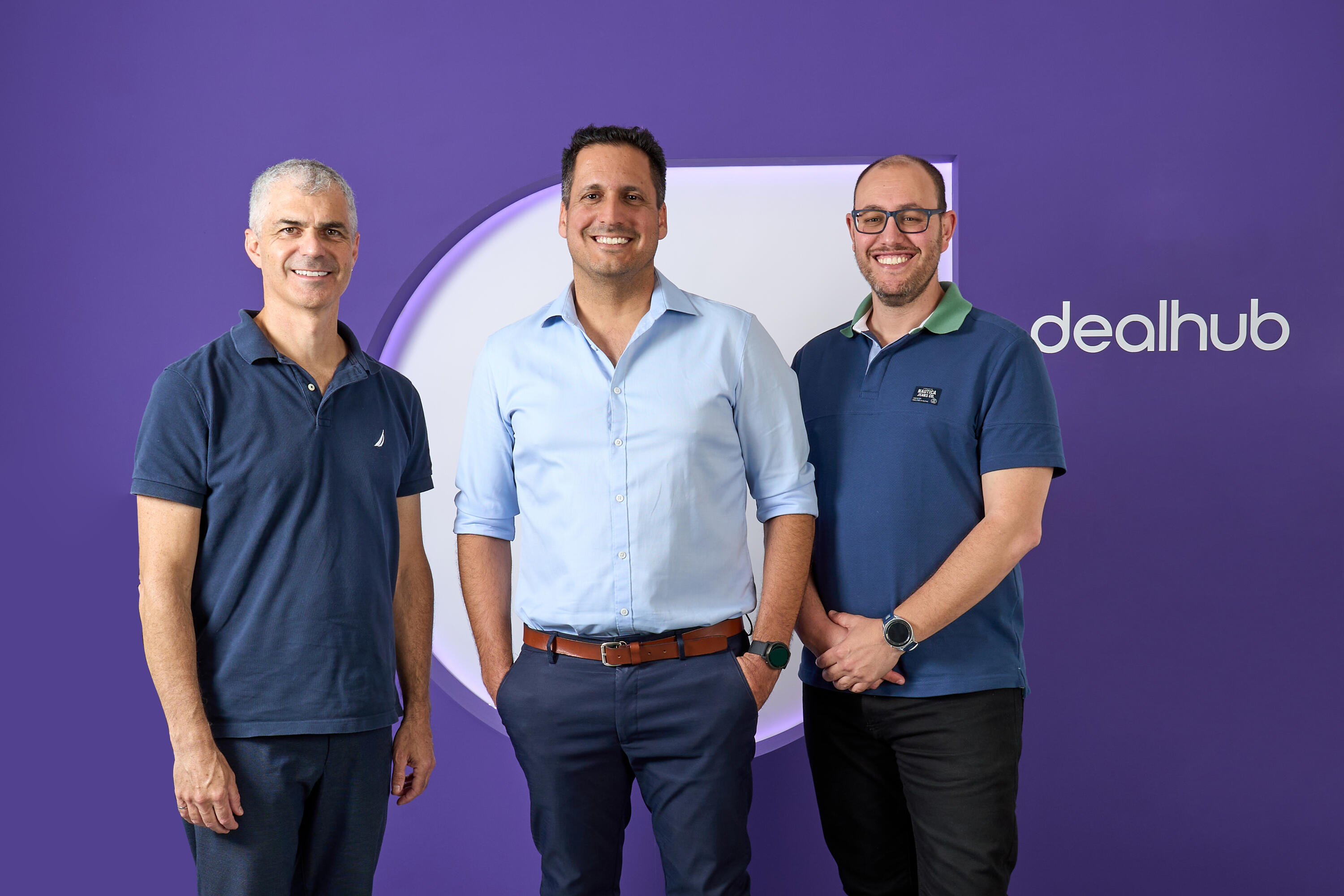 dealhub company photo-1