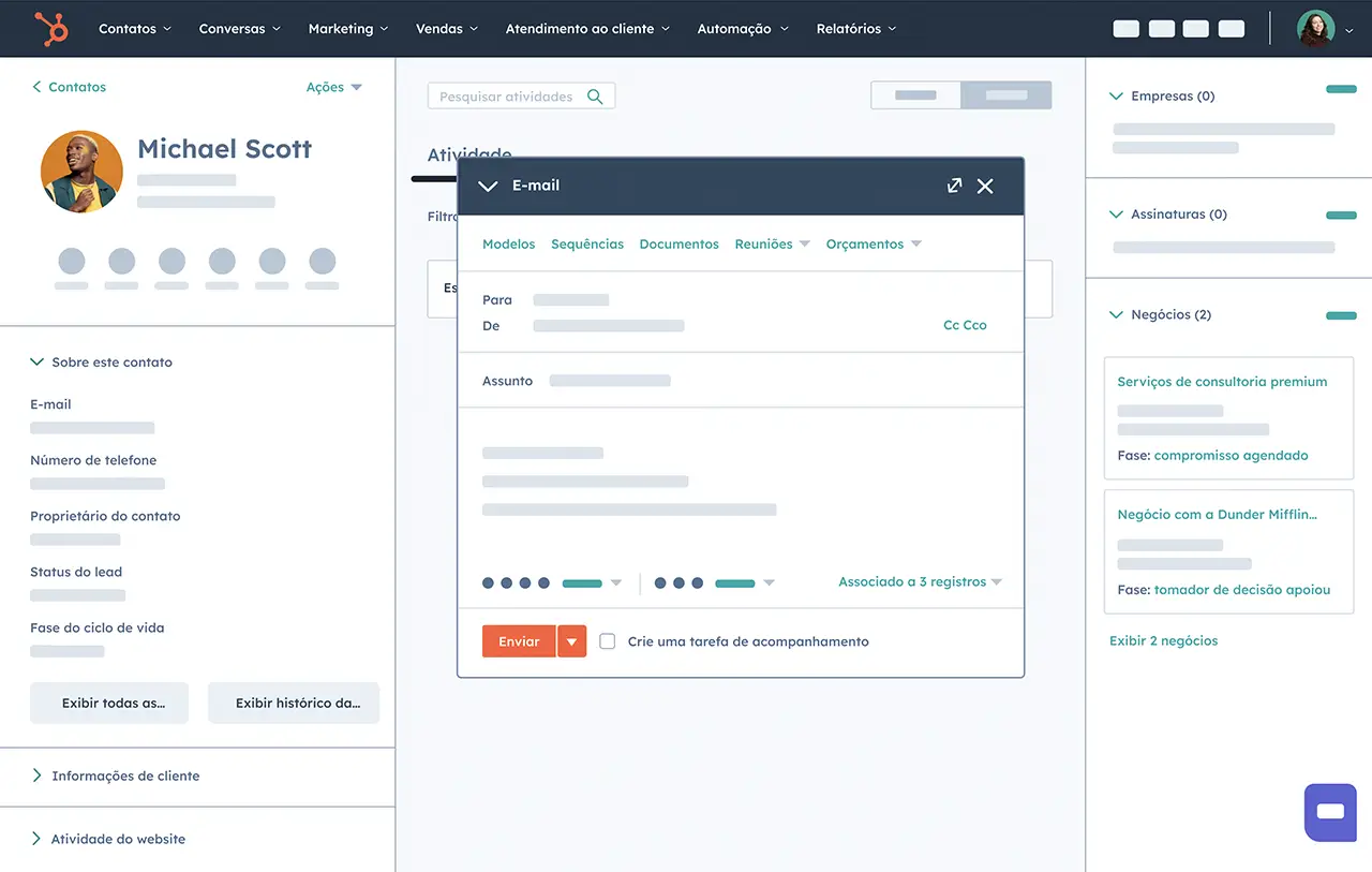 Software da HubSpot mostrando o envio de um e-mail de um registro do contato