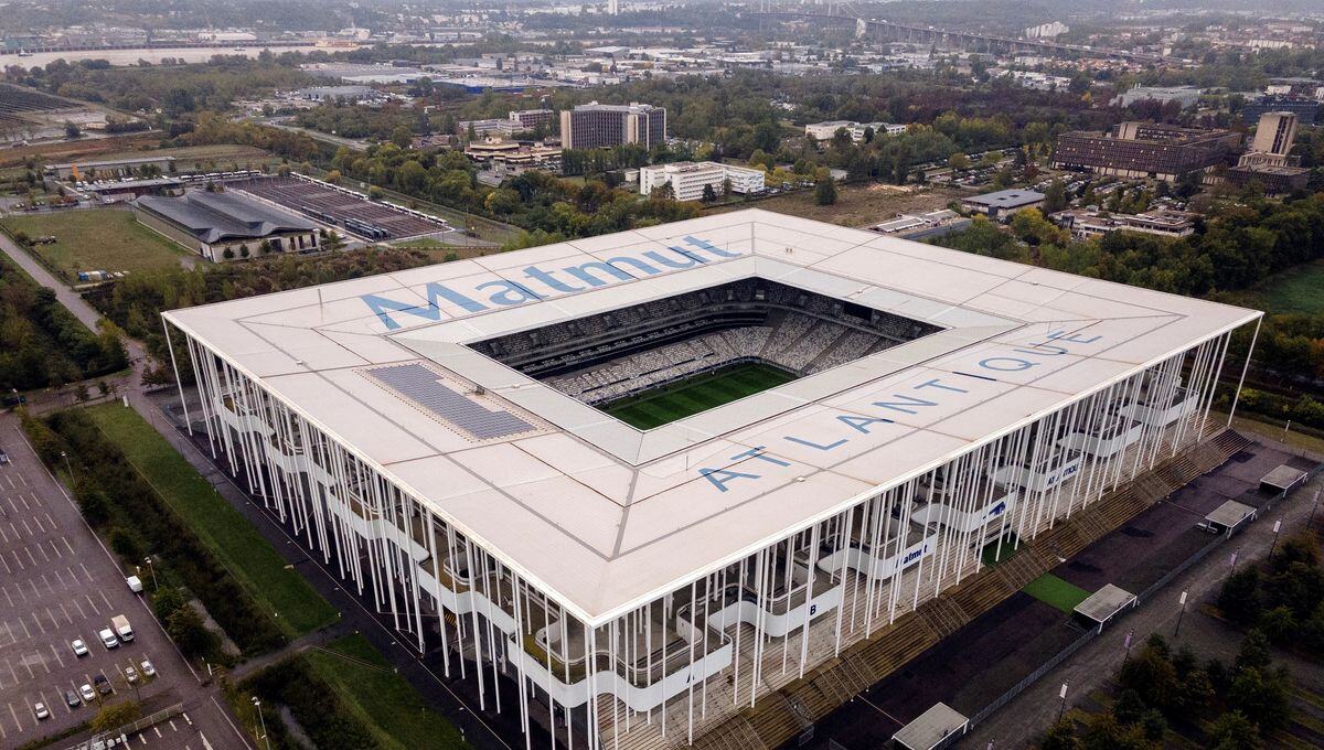 Le stade de Bordeaux renommé « Le Matmut Atlantique » dans le cadre d'une action de sponsoring sportif.